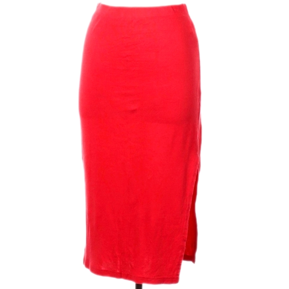 👠Forever 21 Red Pull-on Midi Skirt with Side Slit - Picture 3 of 5